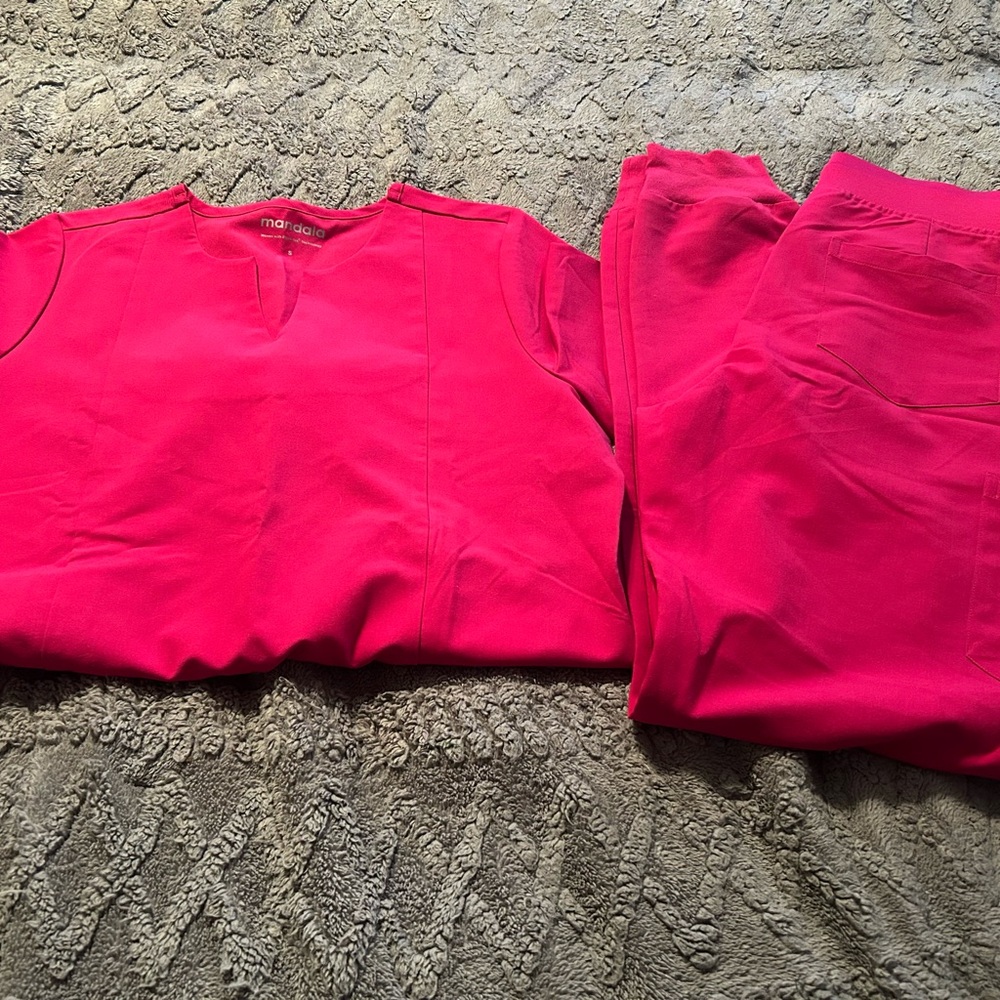 Mandala Vibrant Pink Scrub set